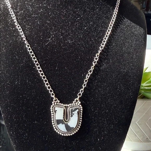 White Buffalo Horse Shoe Sterling Silver Necklace - Picture 2 of 4